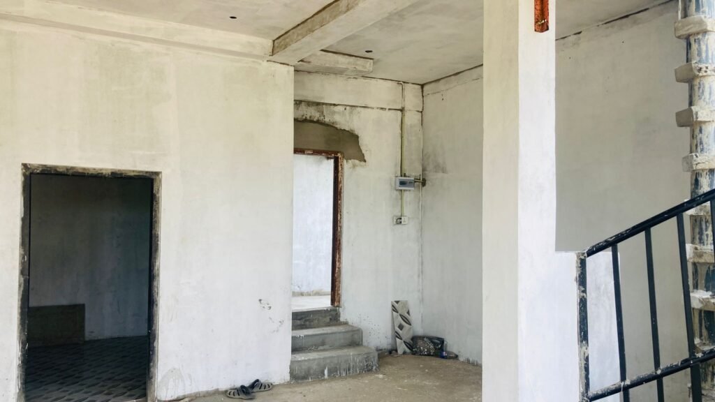 வண்ணார்பண்ணையில் மேல் மாடி வீடு விற்பனைக்கு