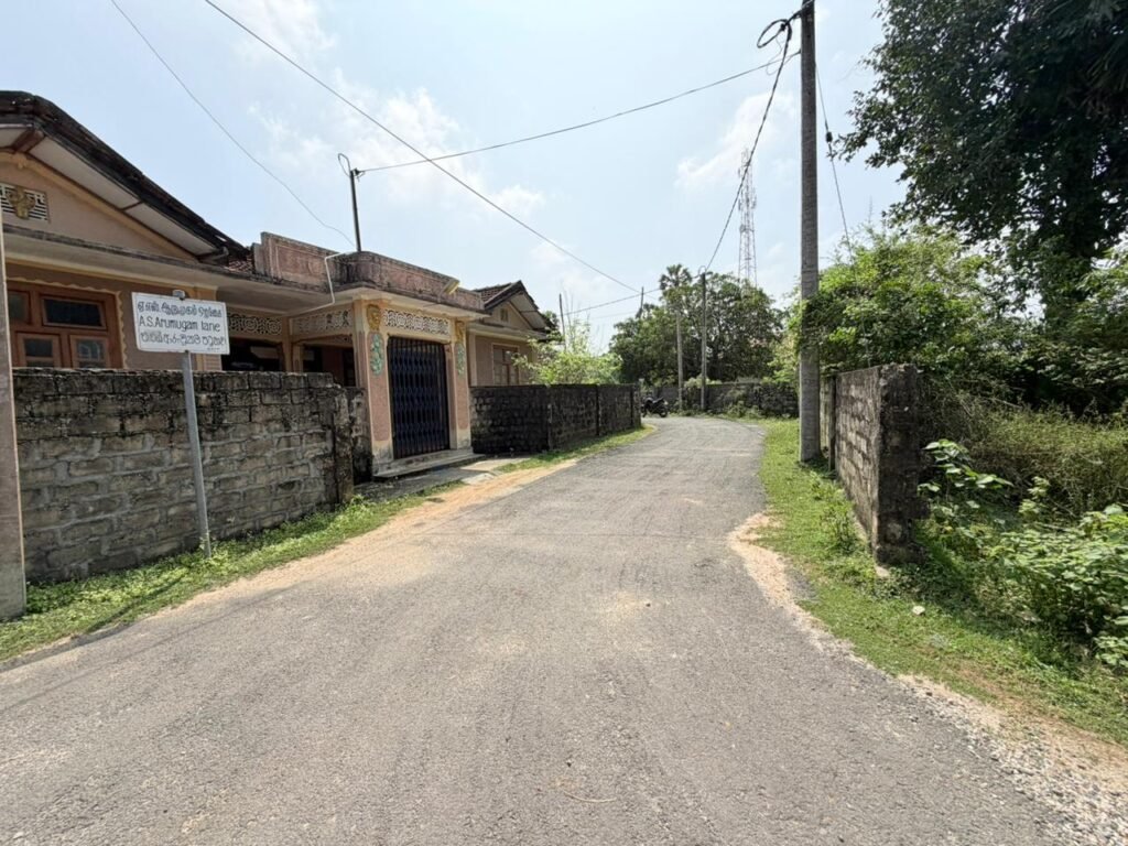 காரைநகரில் வீட்டுடன் காணி விற்பனைக்கு